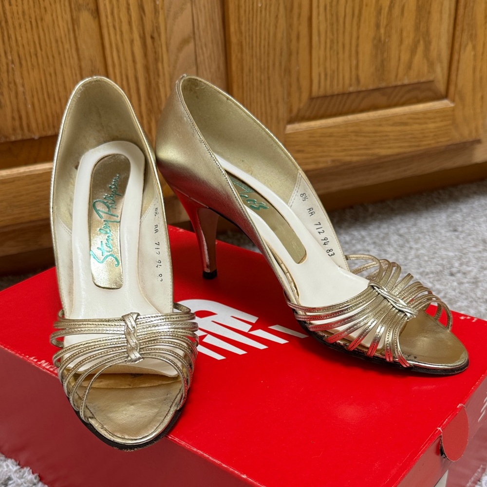 Vintage Stanley Philipson leather heels Crego’s of Harrisburg